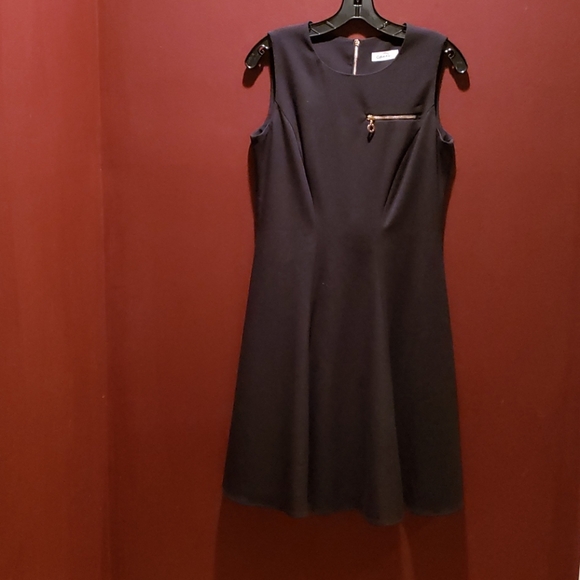 Calvin Klein Dresses & Skirts - Calvin Klein beautiful black classic dress